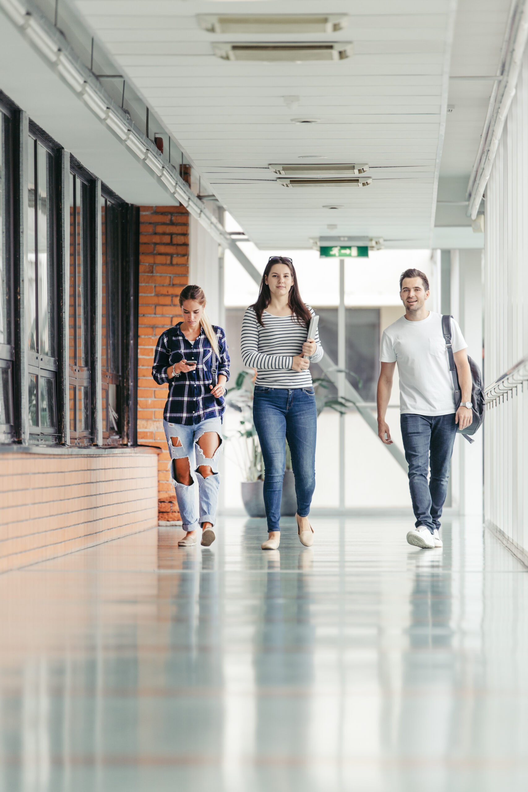 students-hall-together